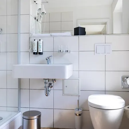 Boutique-Hotel Strandhaus Ahrenshoop Отель