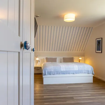 Boutique-Hotel Strandhaus Ahrenshoop Аренсхоп