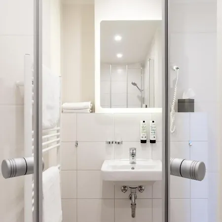 Boutique-Hotel Strandhaus Ahrenshoop Отель