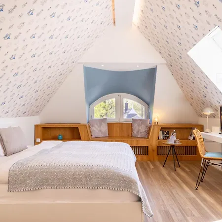 Strandhaus Boutiquehotel Аренсхоп