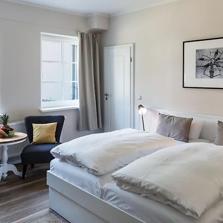 Hotel Strandhaus Ahrenshoop