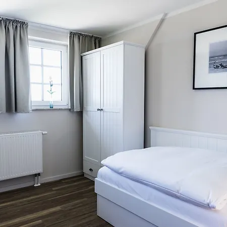 Strandhaus Hotel 4*