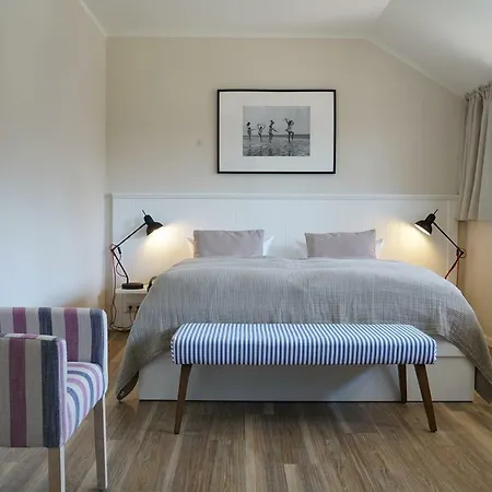 Hotel Strandhaus 4*